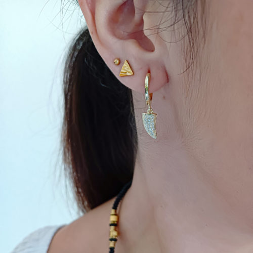Pendientes de aro con cuerno y circonitas Sayra oro