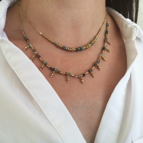 Collar Idara en Acero Dorado con Turquesas Africanas