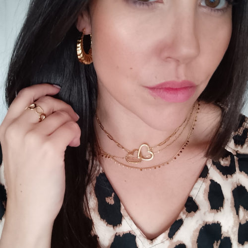 Anillo de Acero Dorado Ylenia Ajustable Corazones